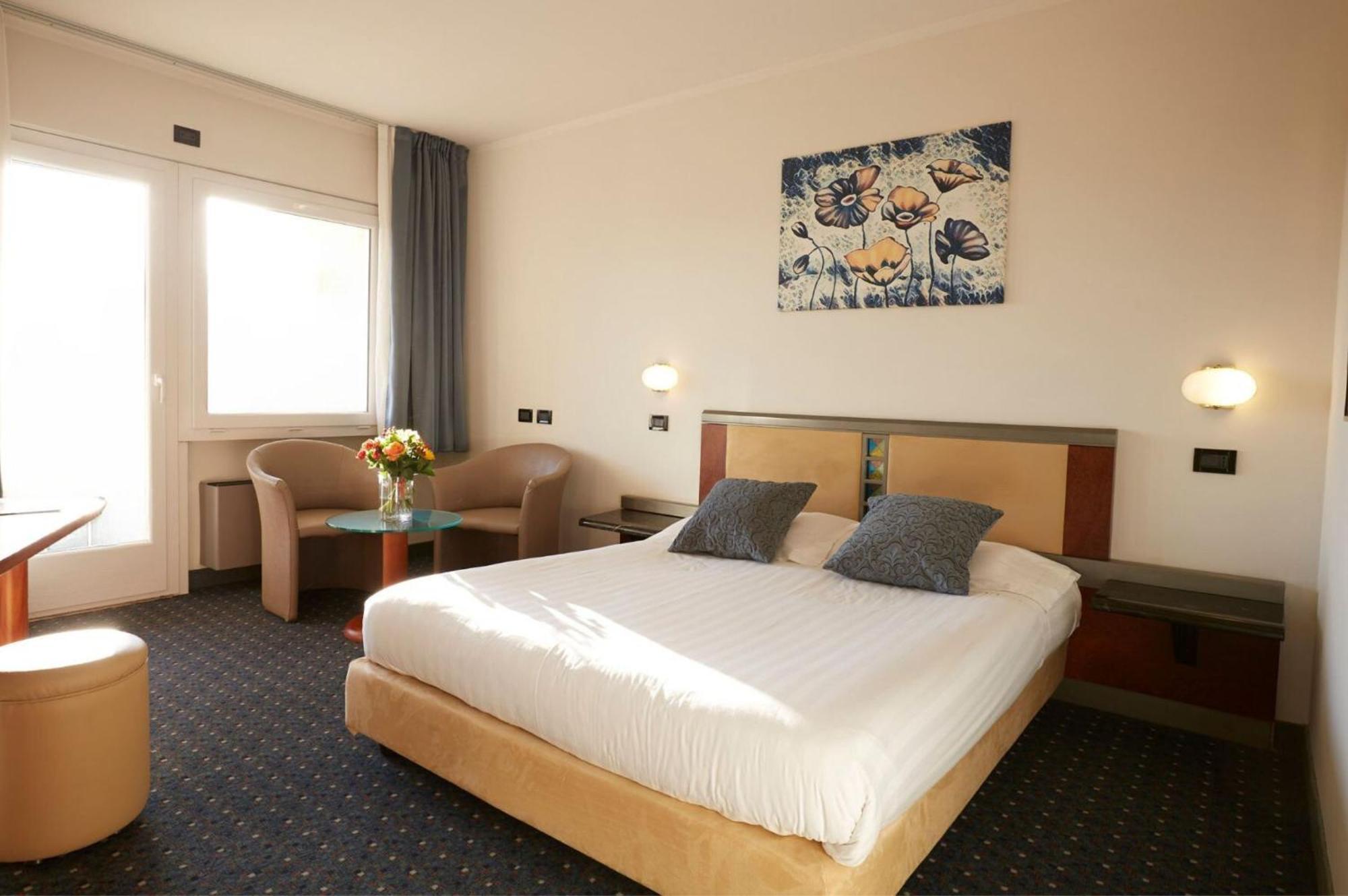 Majestic Palace 4*