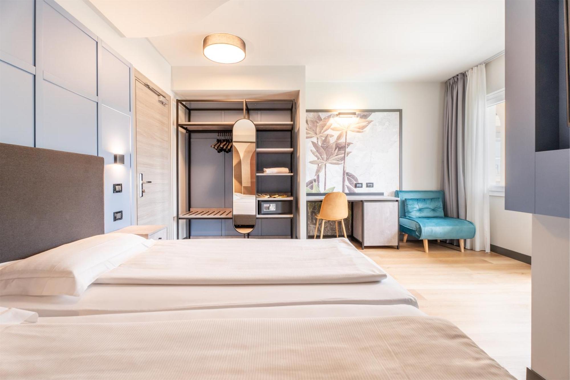 Majestic Hotel 4*